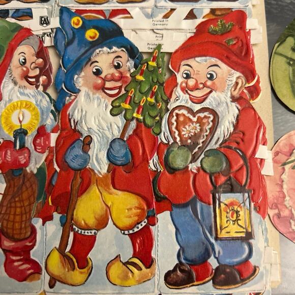 Vintage EAS Germany Die Cut Paper Scraps Christmas Elves Gnomes EAS 3140 - Picture 9 of 9